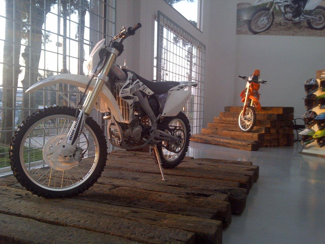 Projeto de showroom de motocicletas